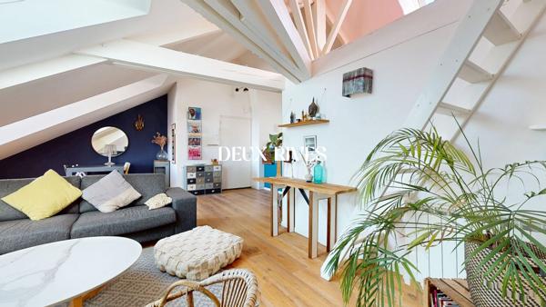 NANTES CENTRE Appartement Loft, coup de coeur de 103 m² au sol, garage, dernier étage