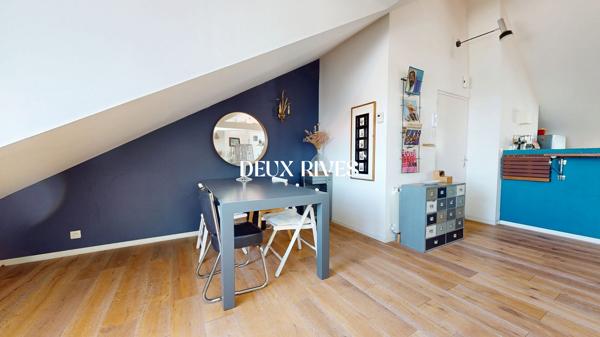 NANTES CENTRE Appartement Loft, coup de coeur de 103 m² au sol, garage, dernier étage