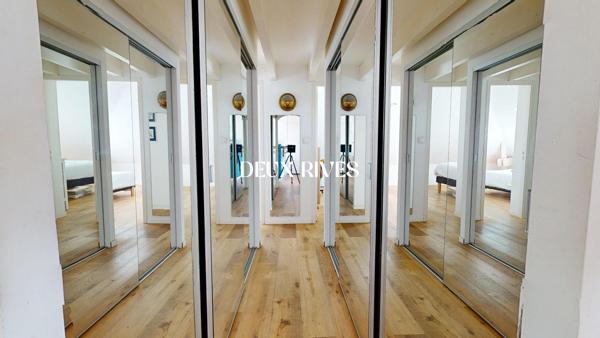 NANTES CENTRE Appartement Loft, coup de coeur de 103 m² au sol, garage, dernier étage