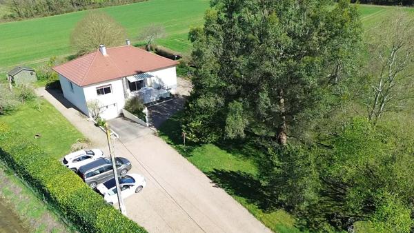 Maison familiale au cadre privilégié entre campagne et bourg