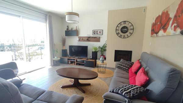 Maison familiale au cadre privilégié entre campagne et bourg