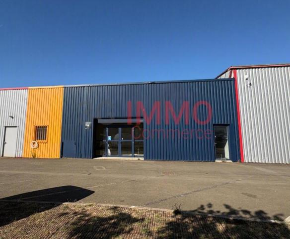 Location / Local Commercial à Niort (79000)