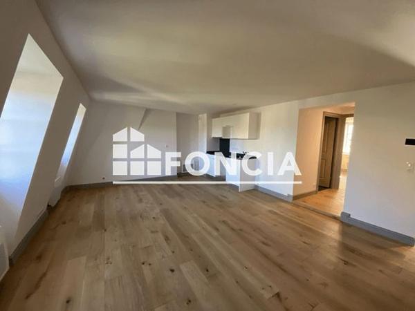 Location Appartement 2 pièces 47.22 m² - 22 RUE AU PAIN Versailles 78000