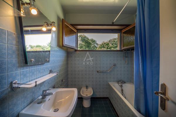 Maison familiale de 4 chambre avec entresol et 3 900 m² de verdure