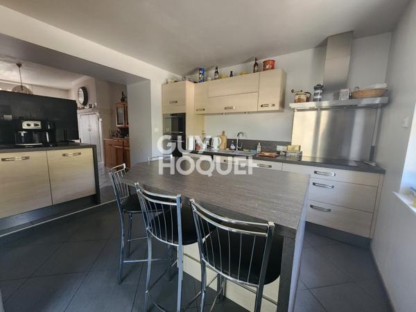 MAISON À VENDRE DE 5 PIÈCES DE 150,00 M²