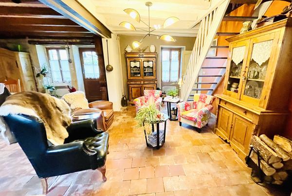 Brissac-Loire-Aubance - maison ancienne rénovée avec vie de plain-pied et jardin à 20 minutes du Sud d'Angers