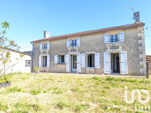 Longère 5 pièces de 138 m² à Chauvigny (86300)