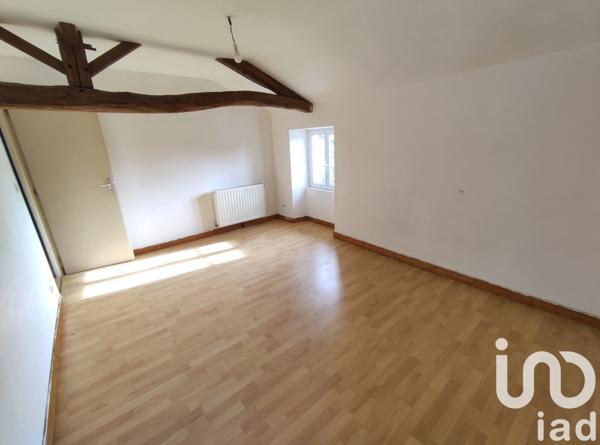 Longère 5 pièces de 138 m² à Chauvigny (86300)