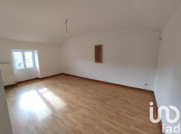 Longère 5 pièces de 138 m² à Chauvigny (86300)