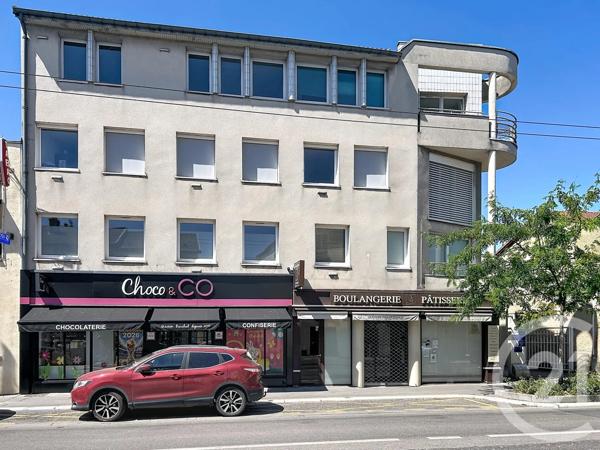 Appartement à vendre  4 pièces - 138 m 2   ST MAX  - 54