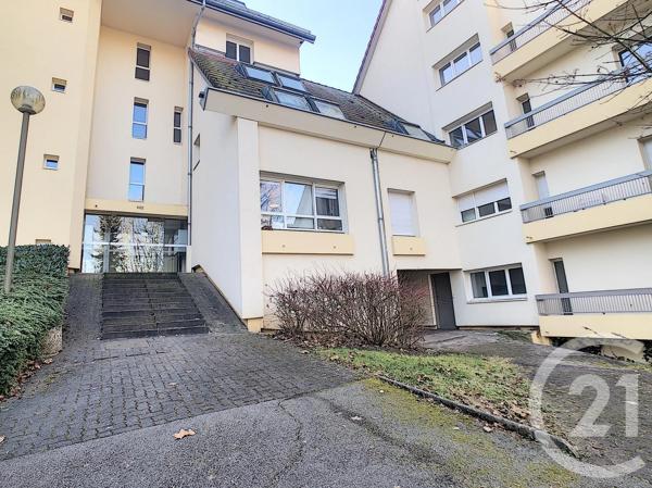Appartement à vendre  4 pièces - 138 m 2   ST MAX  - 54