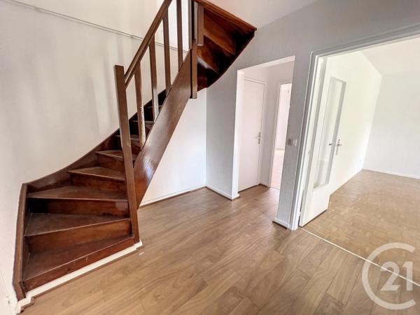 Appartement à vendre  4 pièces - 138 m 2   ST MAX  - 54