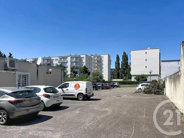 Appartement à vendre  4 pièces - 138 m 2   ST MAX  - 54