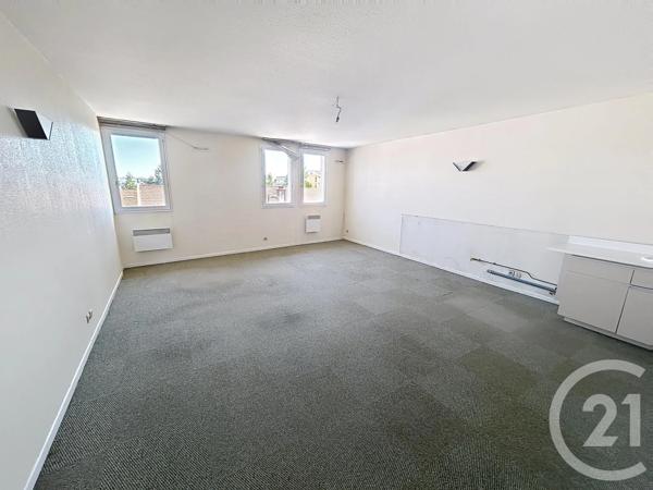 Appartement à vendre  4 pièces - 138 m 2   ST MAX  - 54