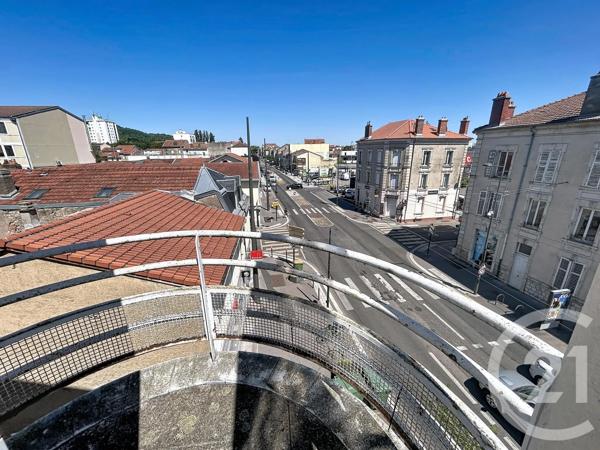 Appartement à vendre  4 pièces - 138 m 2   ST MAX  - 54