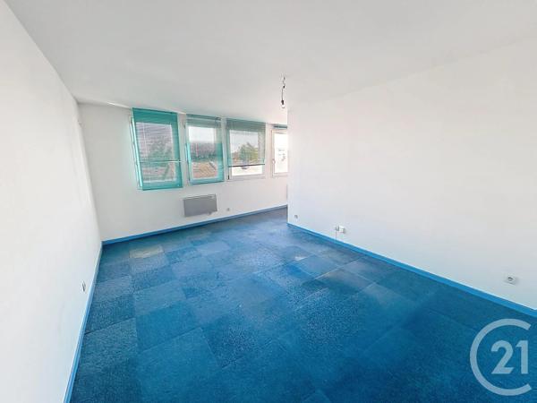 Appartement à vendre  4 pièces - 138 m 2   ST MAX  - 54