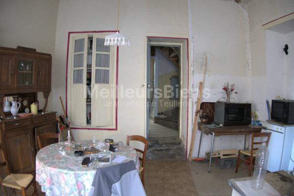 Maison de bourg à rénover avec terrasse