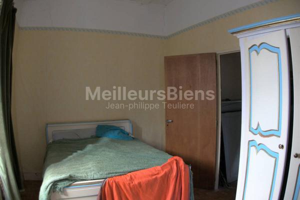 Maison de bourg à rénover avec terrasse