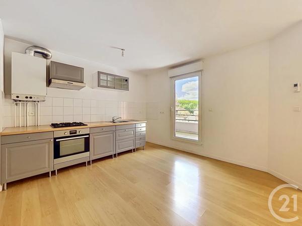 Appartement F3 à vendre  3 pièces - 95 m 2   EPINAL  - 88