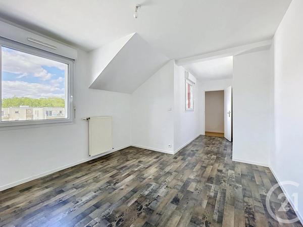 Appartement F3 à vendre  3 pièces - 95 m 2   EPINAL  - 88