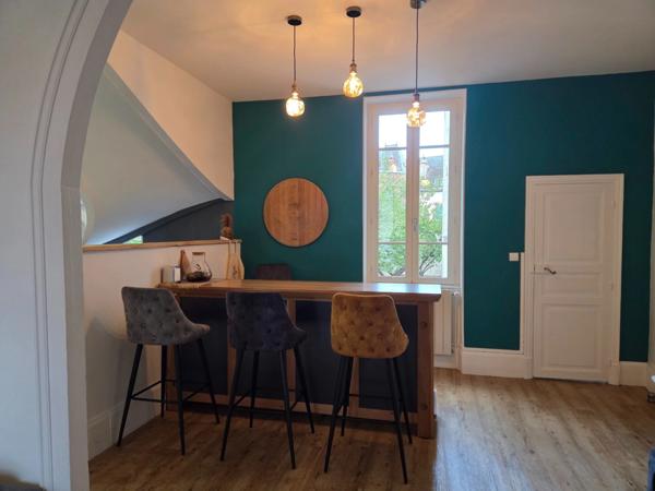 À vendre – Élégante maison de caractère 12 pièces à MOULINS (03)