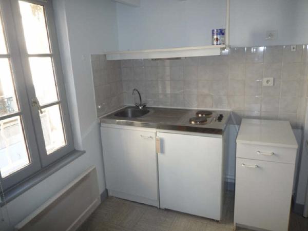 Location appartement Poitiers - 1 pièce(s) - 16 m² - 335 €/mois