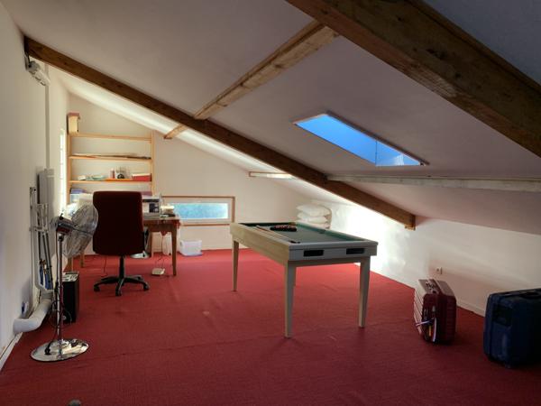 La Verpillière (38290) LA VERPILLIERE - MAISON 150 m² 3 CHAMBRES POSSIBILITE 4 AVEC GARAGE ET ANNEXES SUR UN TERRAIN DE 1430 m²