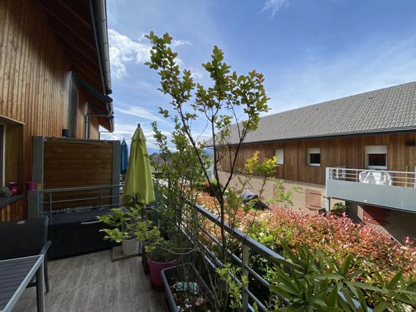 Epagny (Bromines) Appartement Duplex T3 - 60 m2 - Cellier - Parking