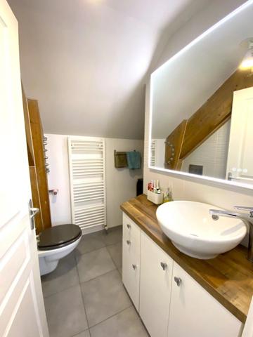 Epagny (Bromines) Appartement Duplex T3 - 60 m2 - Cellier - Parking