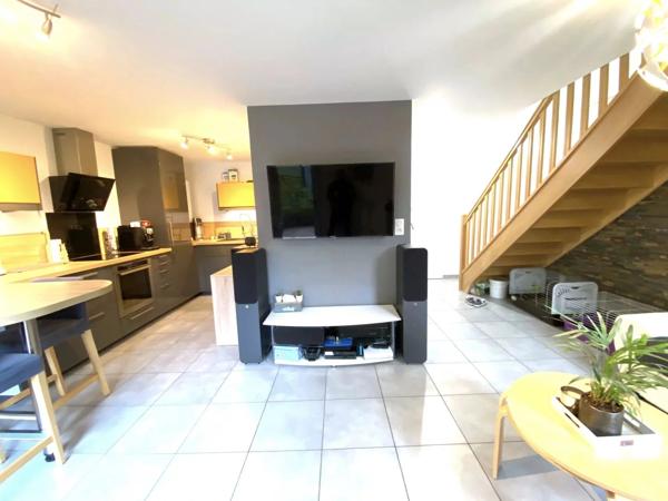 Epagny (Bromines) Appartement Duplex T3 - 60 m2 - Cellier - Parking