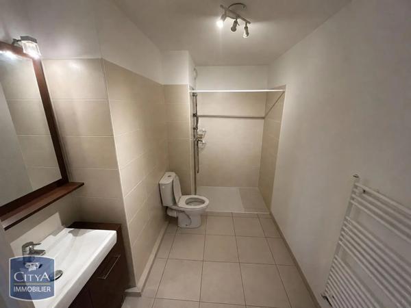 Appartement à louer 3 pièces 53.96m² Toulon (83100)