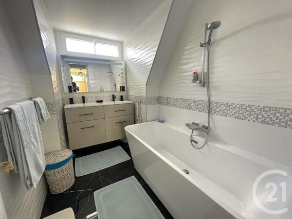 maison à vendre  9 pièces - 220,51 m2 L ISLE ADAM - 95