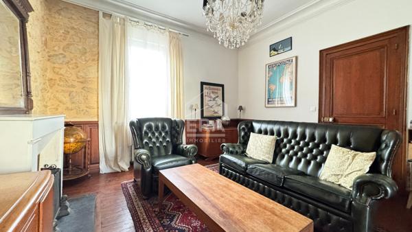 A vendre dans le centre ville de Périgueux, jolie MAISON DE VILLE DE TYPE 4 AVEC JARDIN