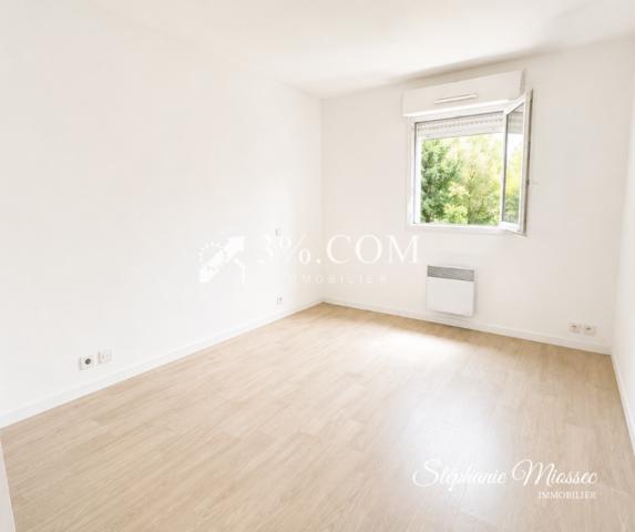 Appartement
                                                                                                                                                                                                                                                                                                                        2 pièce(s)                                                                                                                                                                                                          1 chambre(s)                                                                                                                                                                                                          40.93  m²
