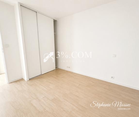 Appartement
                                                                                                                                                                                                                                                                                                                        2 pièce(s)                                                                                                                                                                                                          1 chambre(s)                                                                                                                                                                                                          40.93  m²