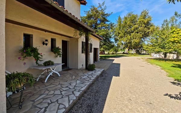 Maison à vendre    4 pièces •  Nègrepelisse