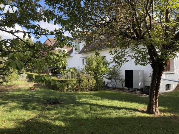 CAEN RIVE GAUCHE - Quartier résidentiel - Belle maison - 4 ch - Sous sol complet - Terrain 800 m2 