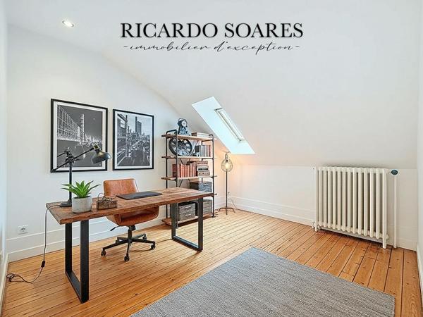 MAISON DE MAITRE 219m² AU BORD DE L'OISE / 6 CHAMBRES / GARAGE / TERRAIN 2865m²