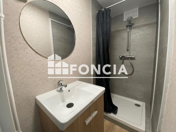 Location Appartement meublé 2 pièces 20.03 m² - 59 RUE DU PETIT TOUR Poitiers 86000