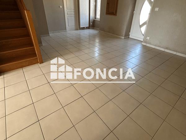 Location Maison 3 pièces 103 m² - 56 ROUTE DE NIORT Villiers En Plaine 79160