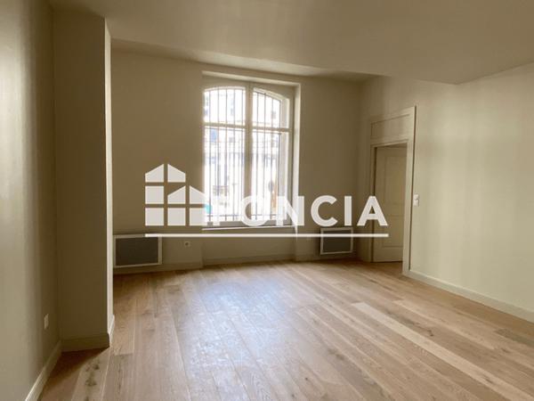 Location Appartement 2 pièces 45.62 m² - 1 RUE HENRI OUDIN Poitiers 86000