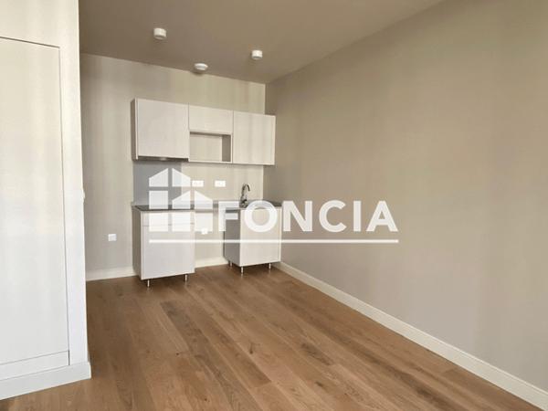Location Appartement 2 pièces 45.62 m² - 1 RUE HENRI OUDIN Poitiers 86000