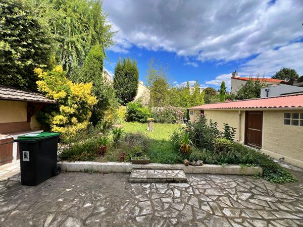 Maison 3 chambres Adamville, idéalement située