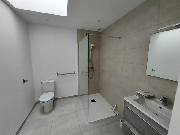 Immeuble La Roche Sur Yon 7 pièce(s) 227 m2 , La roche sur yon