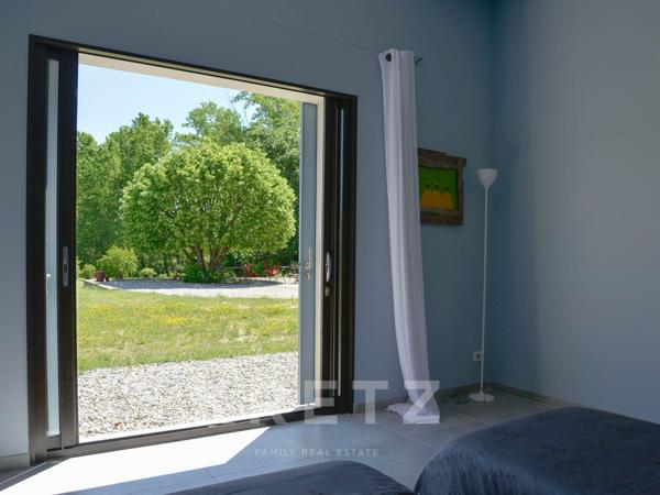 Très belle demeure de campagne avec piscine, proche de Vaison-la-Romaine