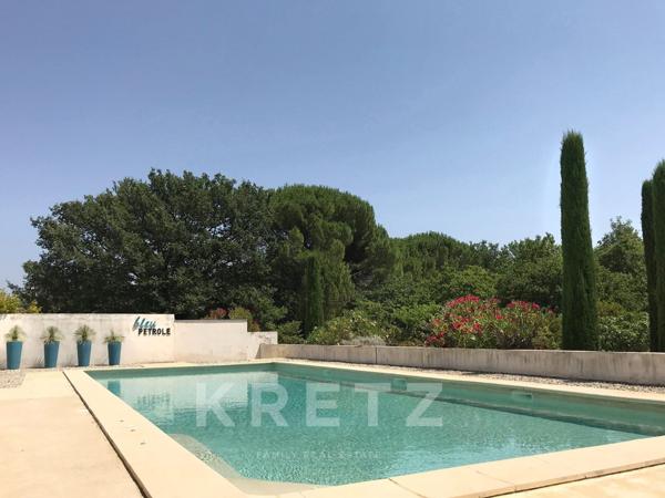 Très belle demeure de campagne avec piscine, proche de Vaison-la-Romaine