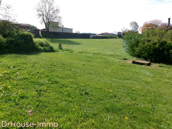 Terrain à vendre de 1 687 m²