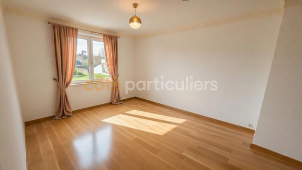 Vente
                Maison106 m² - 5 Pièces -
                    LA TRANCHE SUR MER (85360)
