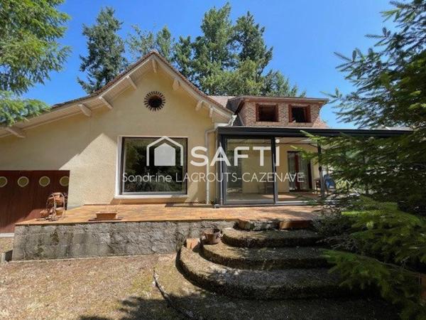 LIMERE - MAISON SUR SOUS-SOL COMPLET - VERANDA ET TERRAIN CLOS DE 2500 M2