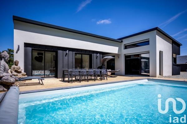 Maison d’architecte 6 pièces de 145 m² à Plumelec (56420)